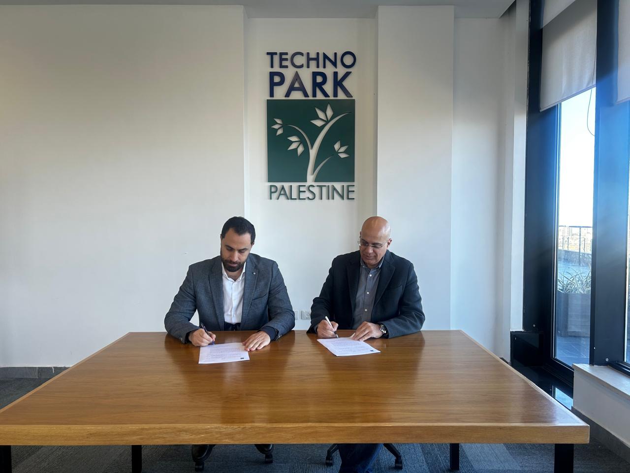 Souq Al-Hirafiyyeen (Craftsmen Market)